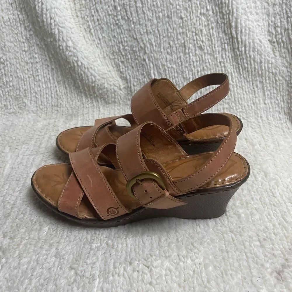 Born leather Tan straps sling back Wedge Sandals SZ10M